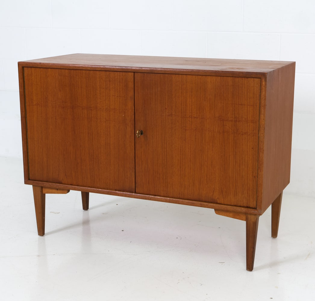 MID-CENTURY GERMAN TEAK CABINET CIRCA 1960'S (1 of 20)