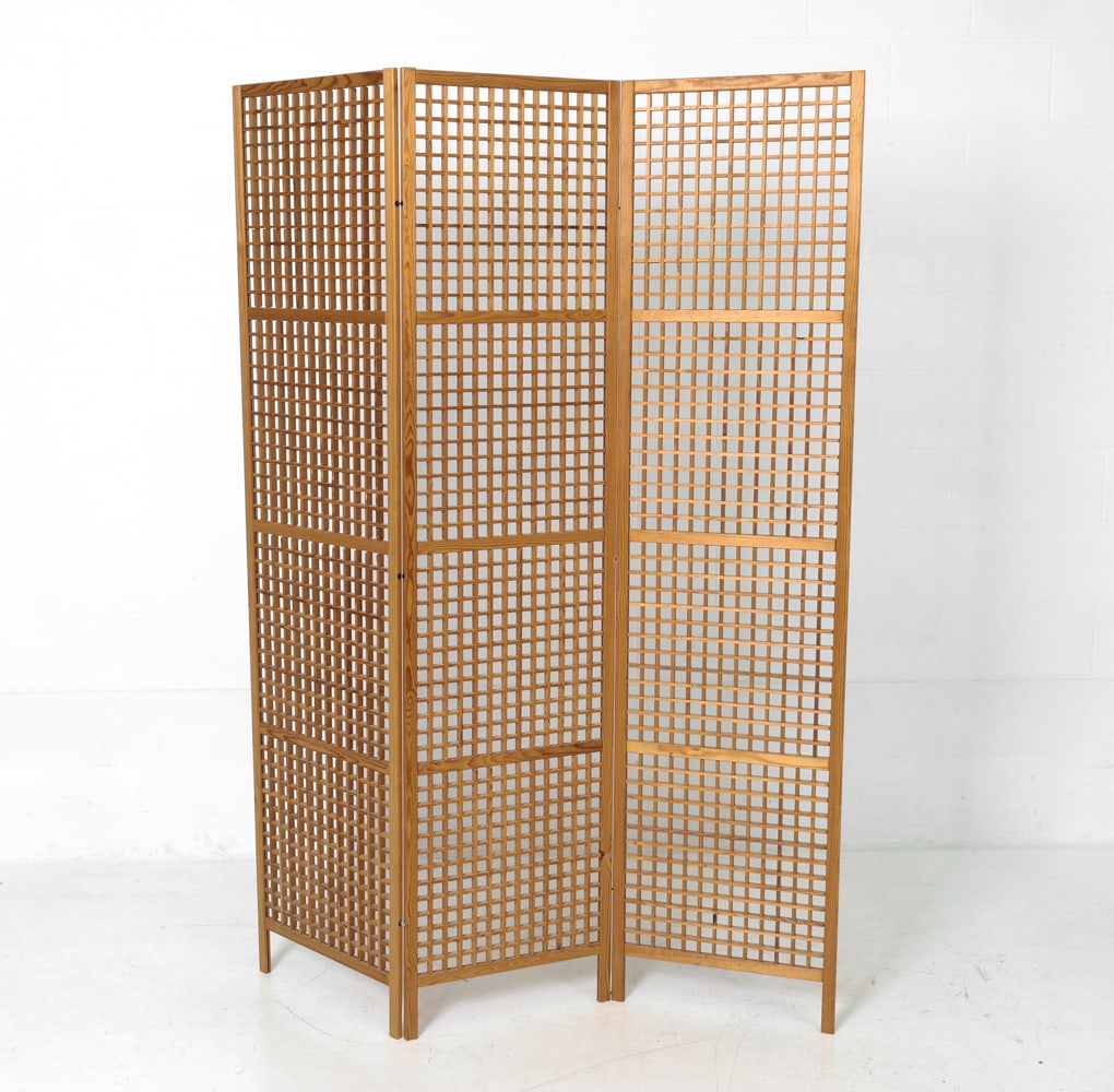 SWEDISH PINE FOLDING ROOM DIVIDER C. 1970S (1 of 14)