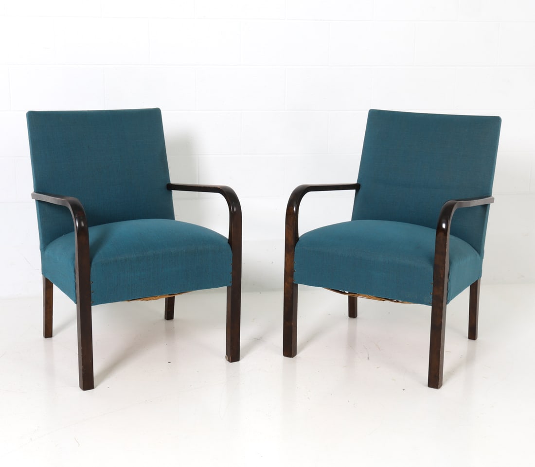 PAIR THONET STYLE GERMAN LOUNGE CHAIRS C. 1930S (1 of 16)