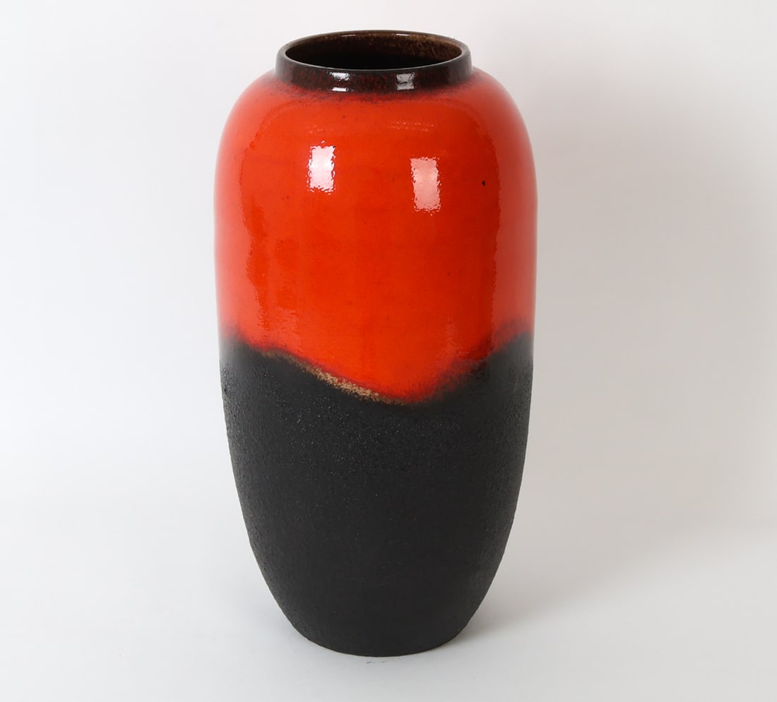 LARGE WEST GERMAN CERAMIC VASE C. 1970S (1 of 15)