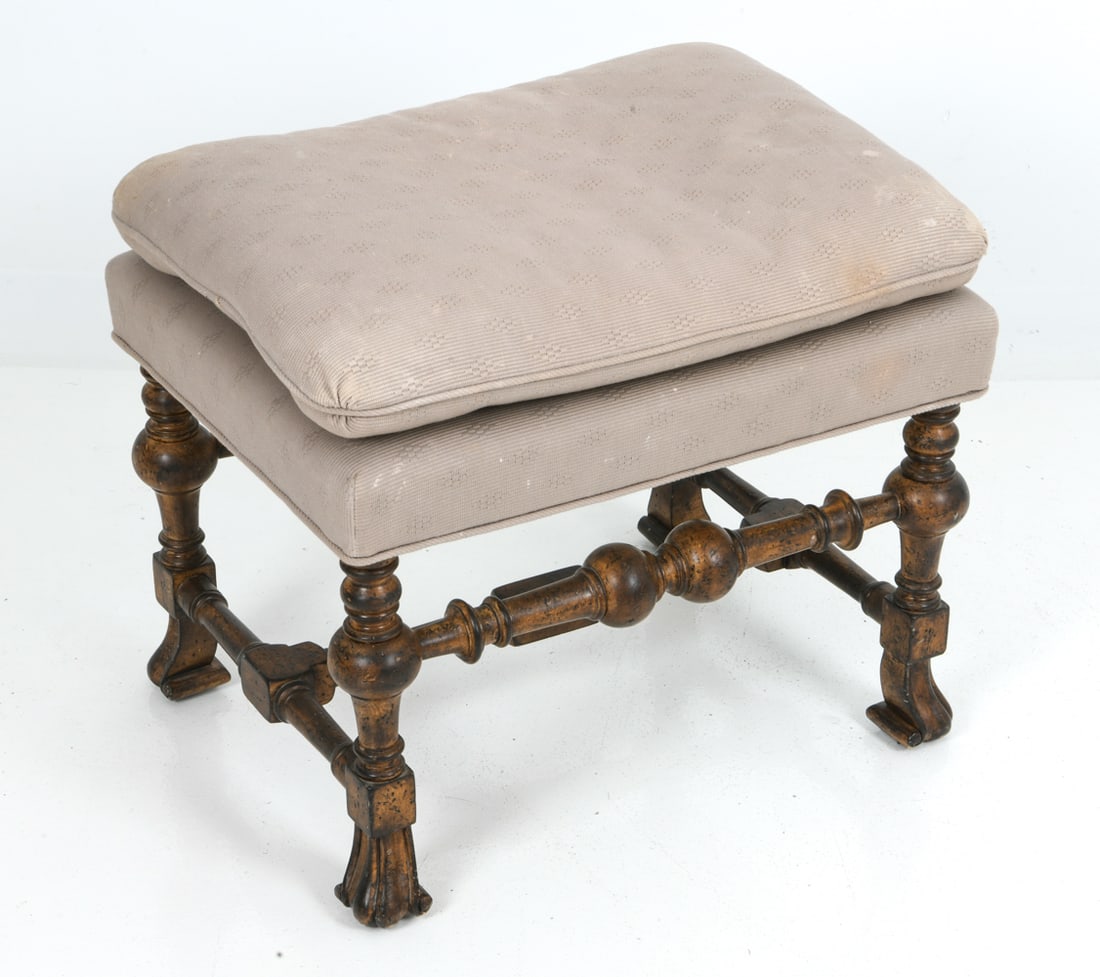 FRENCH BAROQUE STYLE FOOTSTOOL (1 of 1)