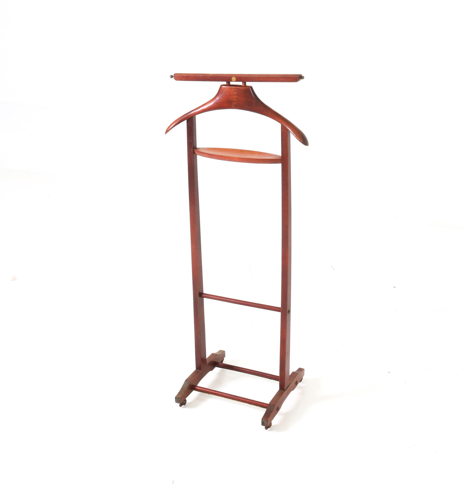 FRATELLI REGUITTI MAHOGANY GENTLEMAN'S VALET: Solid Italian mahogany valet on casters by Fratelli Reguiti. Marked on frame. Italy, circa 1960's. Dimensions: H19.5" x W 20" x D 20" Condition: Few minor scuffs and nicks.