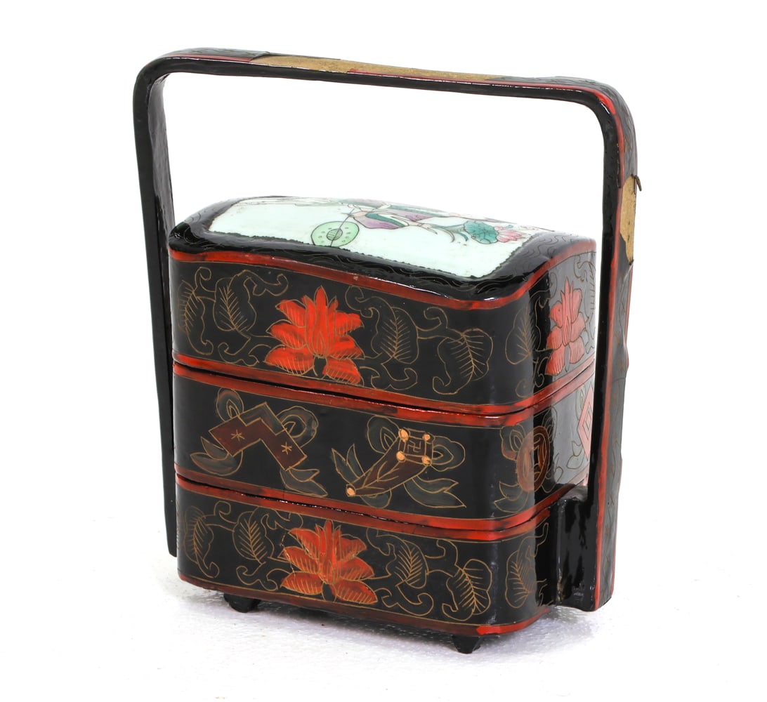 JAPANESE LACQUERED STACKING BOX (1 of 1)