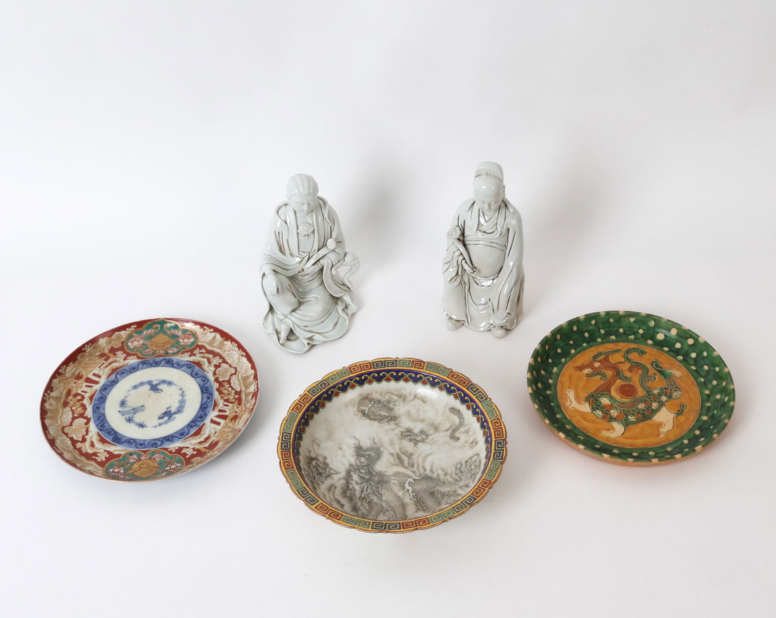 CHINESE DECORATIVE PORCELAIN GROUPING (1 of 1)