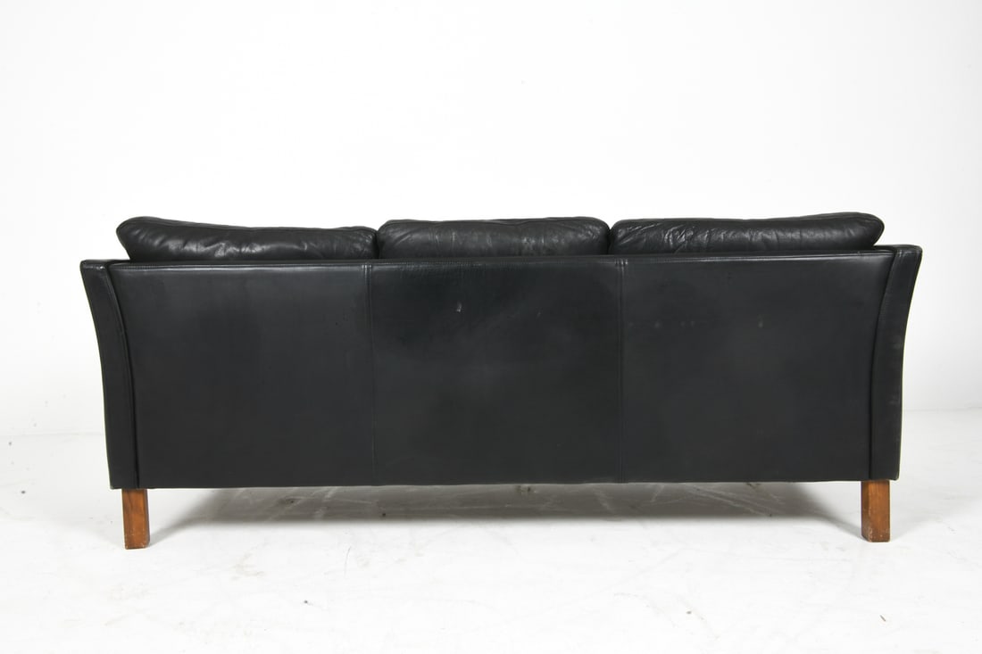 WIELS MOBLER DANISH LEATHER SOFA - 12