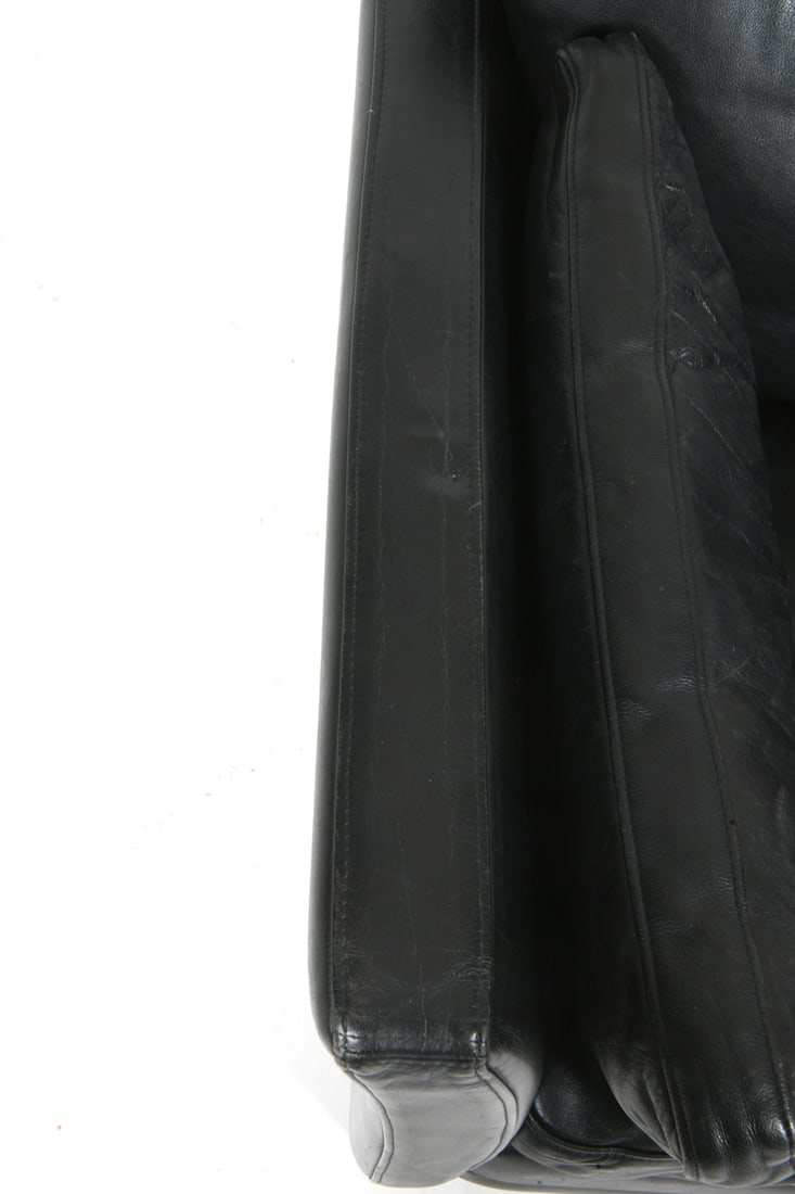 WIELS MOBLER DANISH LEATHER SOFA - 18