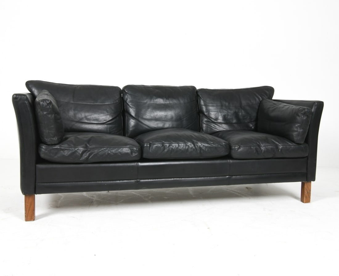 WIELS MOBLER DANISH LEATHER SOFA (1 of 1)