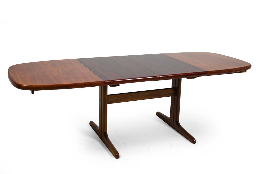 SKOVBY DANISH ROSEWOOD EXPANDING DINING TABLE (1 of 1)