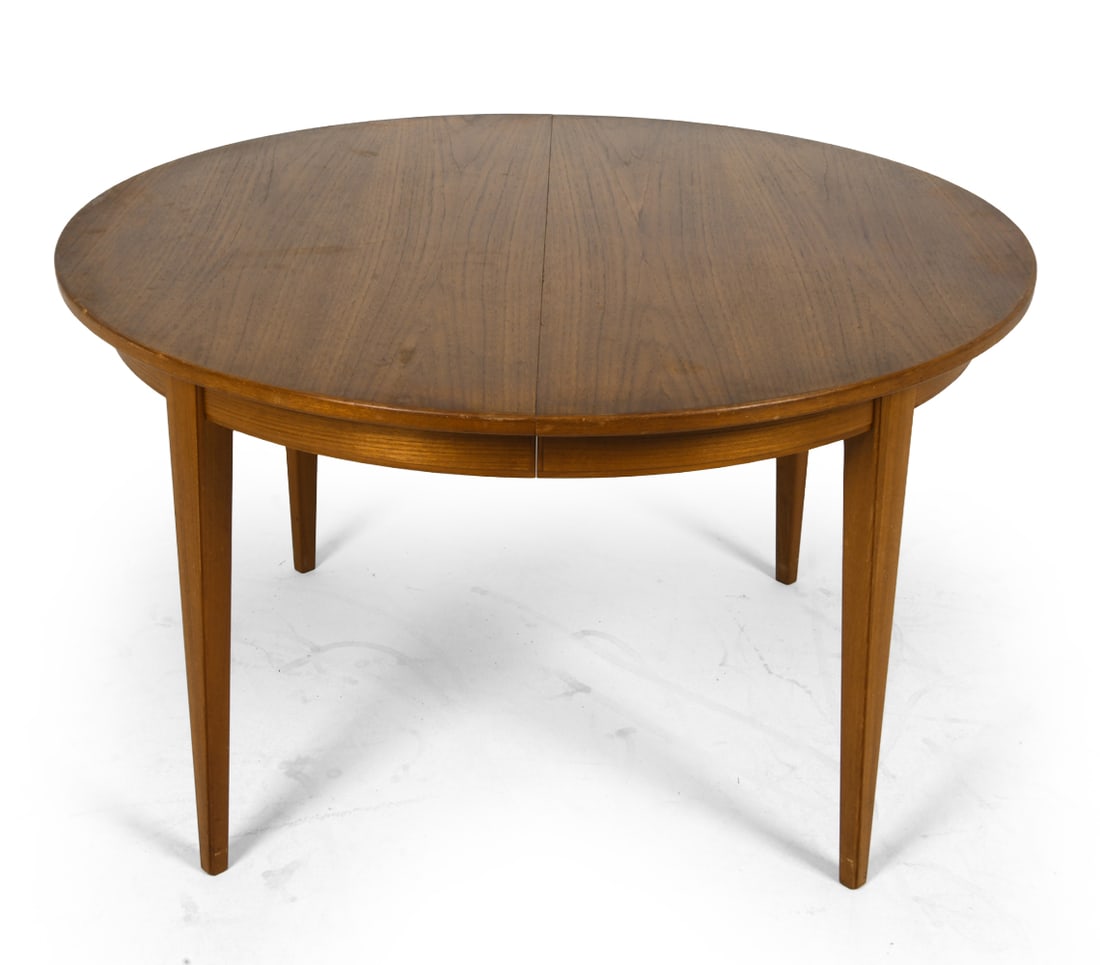 OMANN JUN MOBELFABRIK TEAK EXTENDING DINING TABLE (1 of 1)