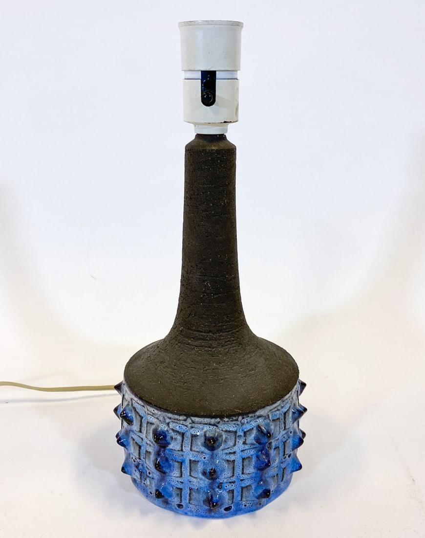AXELLA DANISH CERAMIC TABLE LAMP C. 1970S (1 of 12)