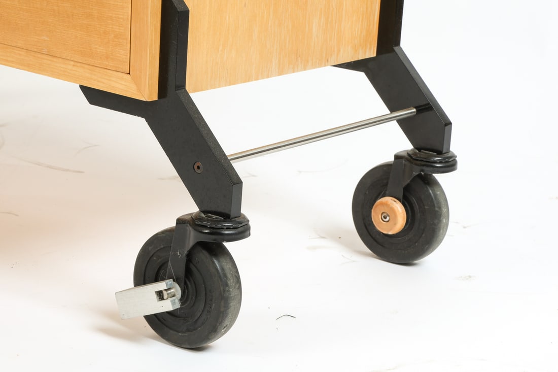 BIRCH EXTENDABLE ROLLING SERVING CART - 3