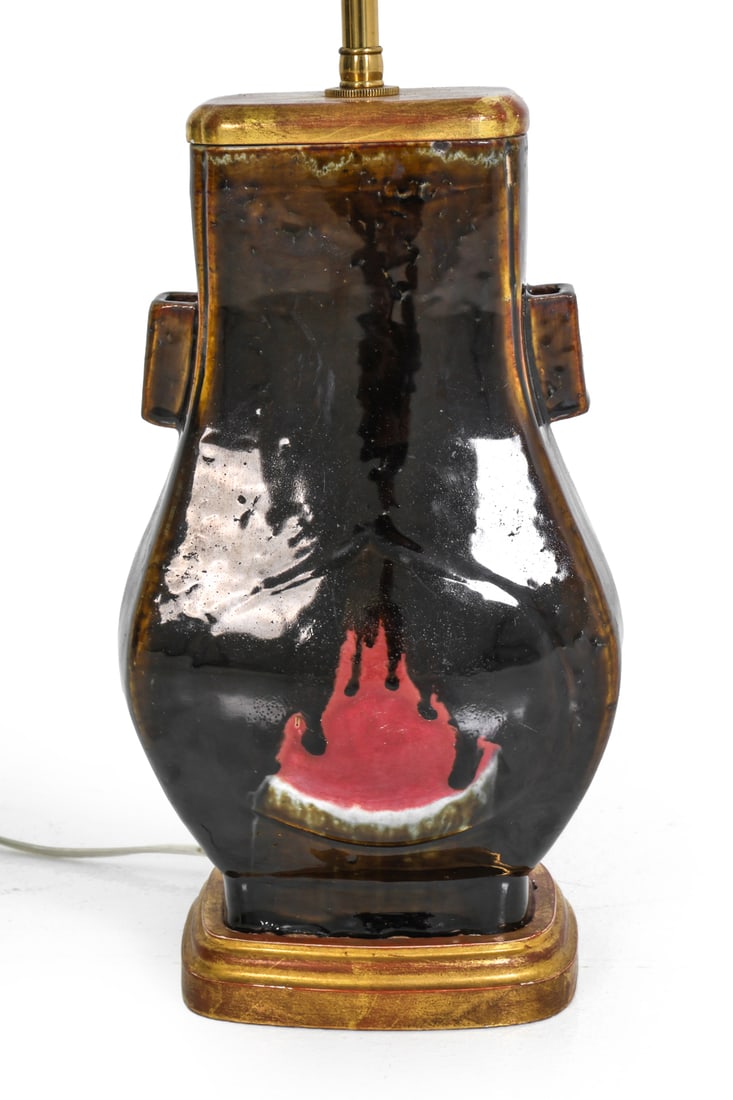 CHINESE CERAMIC VASE TABLE LAMP - 5