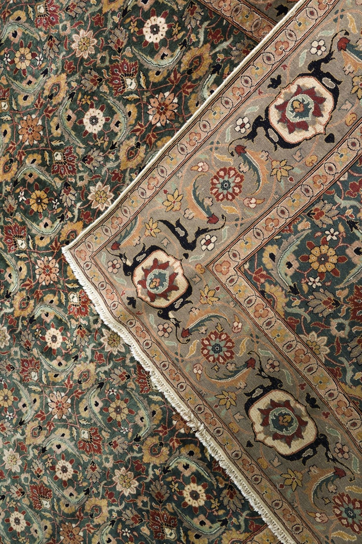 PERSIAN BAKHTARI RUG - 12
