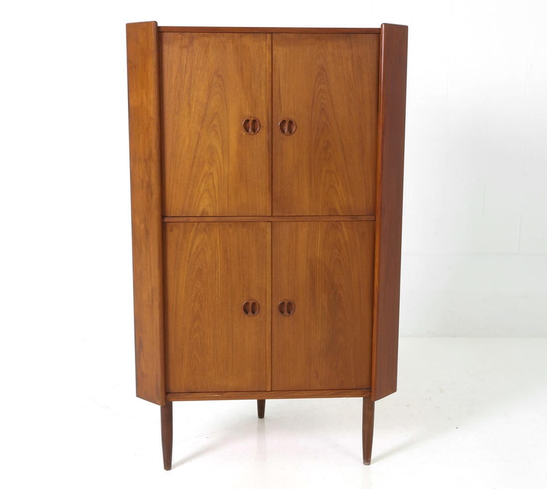 GUNNI OMANN DANISH TEAK CORNER CABINET C. 1960S (1 of 1)