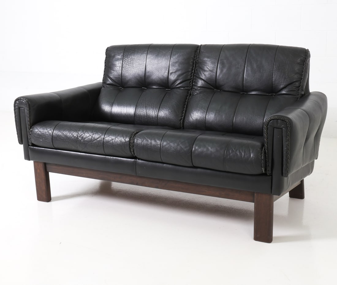 SKIPPER STYLE DANISH LEATHER LOVESEAT C. 1970S (1 of 19)