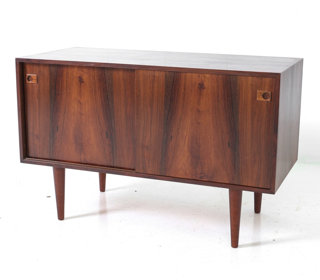 STYLE OF KRISTIANSEN DANISH ROSEWOOD SIDEBOARD (1 of 19)
