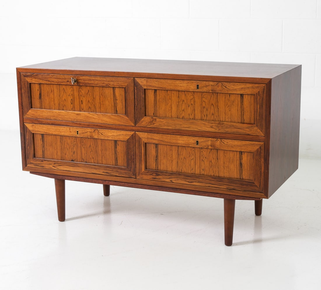 H W KLEIN STYLE ROSEWOOD CHEST OF DRAWERS C. 1960S (1 of 20)