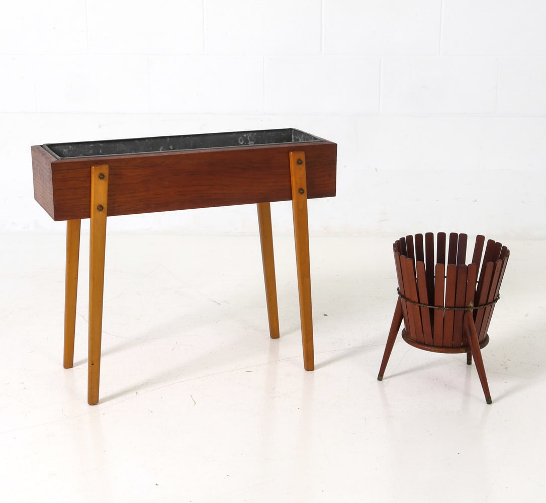 (2) DANISH TEAK PLANTER GROUPING 1960S (1 of 15)