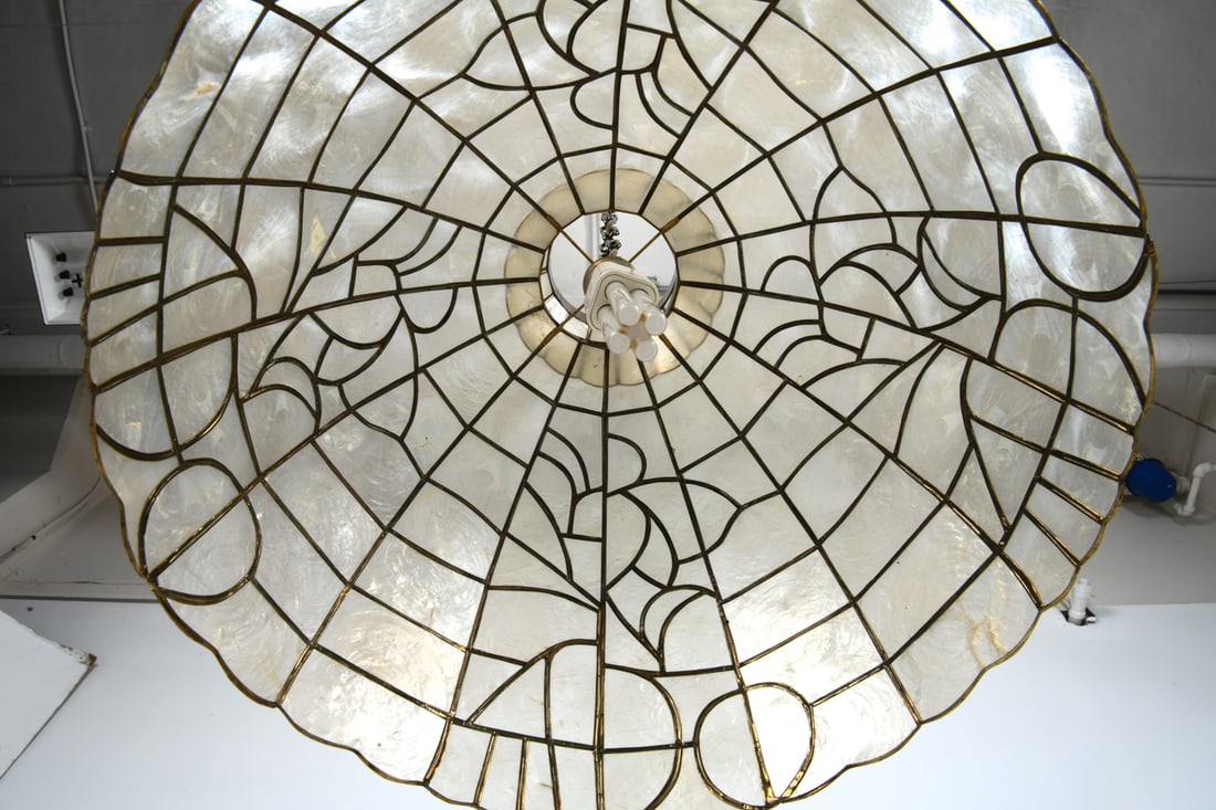 CAPIZ SHELL PENDANT LIGHT C. 1970S - 8