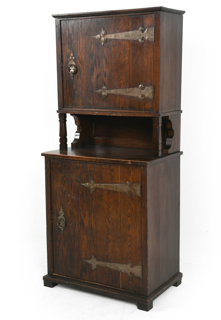 ANTIQUE SCANDINAVIAN OAK CABINET C. 1920S (1 of 1)