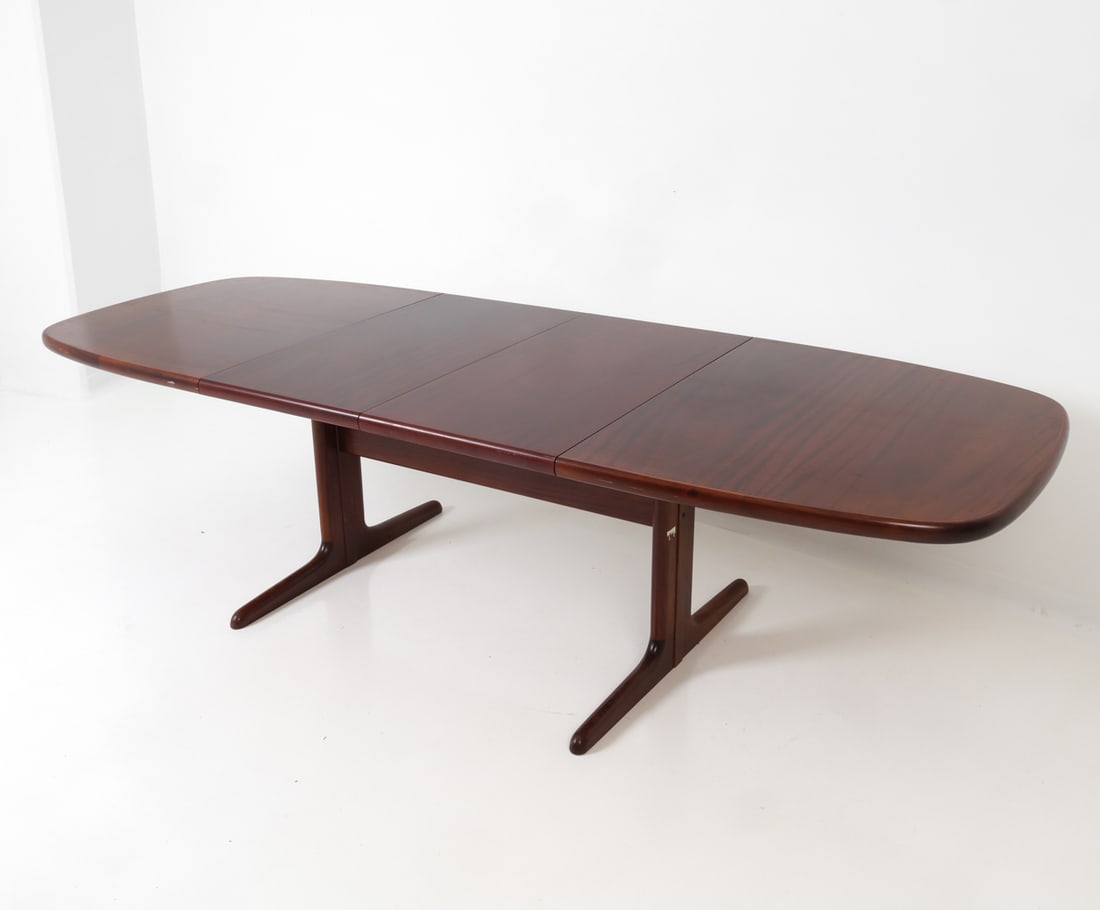 SKOVBY MAHOGANY EXTENDING DINING TABLE (1 of 20)