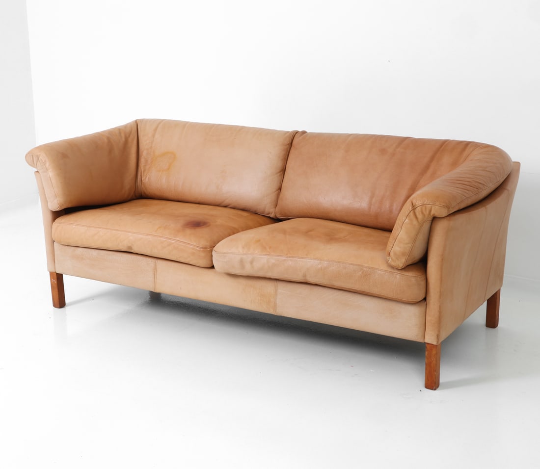 ATTR. MOGENS HANSEN DANISH LEATHER SOFA C. 1960S (1 of 18)
