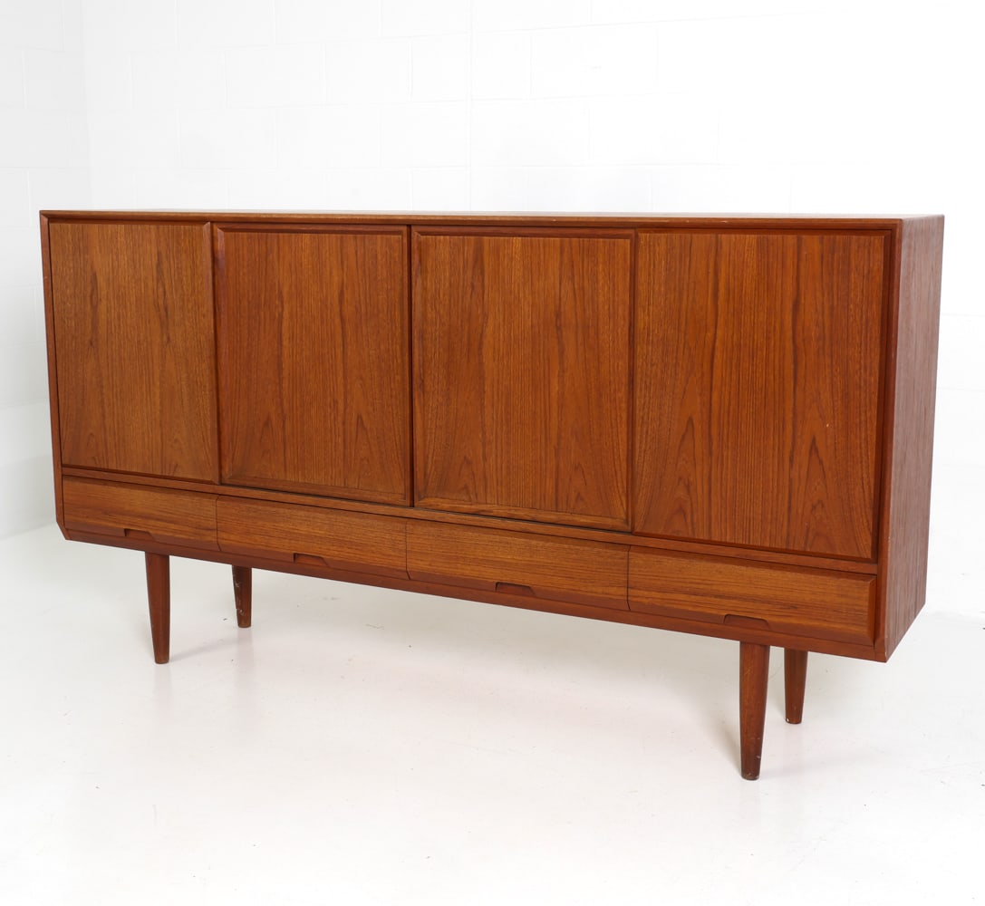HENNING KJAERNULF FOR VEJLE TEAK SIDEBOARD 1960S (1 of 20)