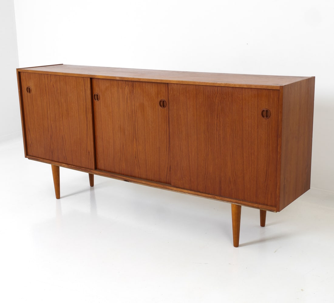 ATTR. JYDSK MOBEL DANISH TEAK SIDEBOARD C. 1960S (1 of 19)