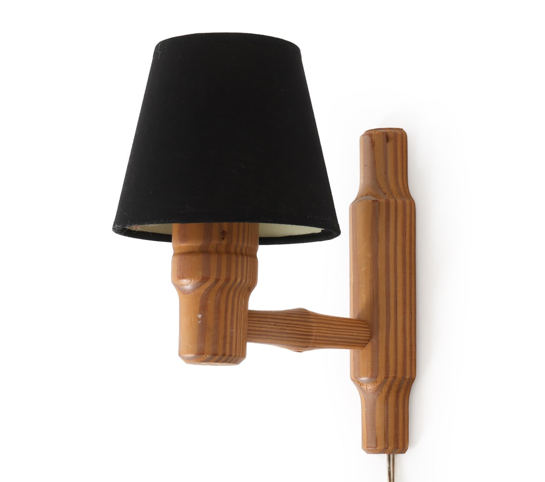 SCANDINAVIAN PINE WALL SCONCE 1960S (1 of 13)