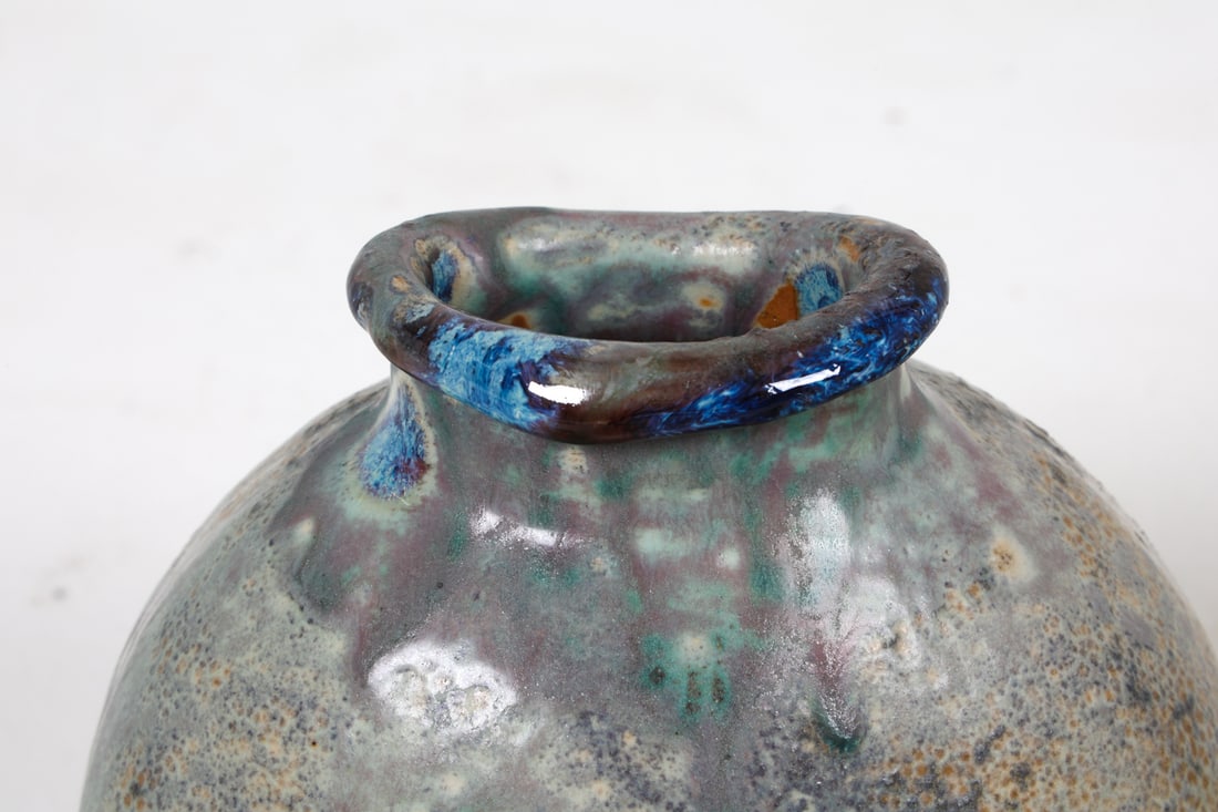 STUDIO CERAMIC VASE GROUPING - 11