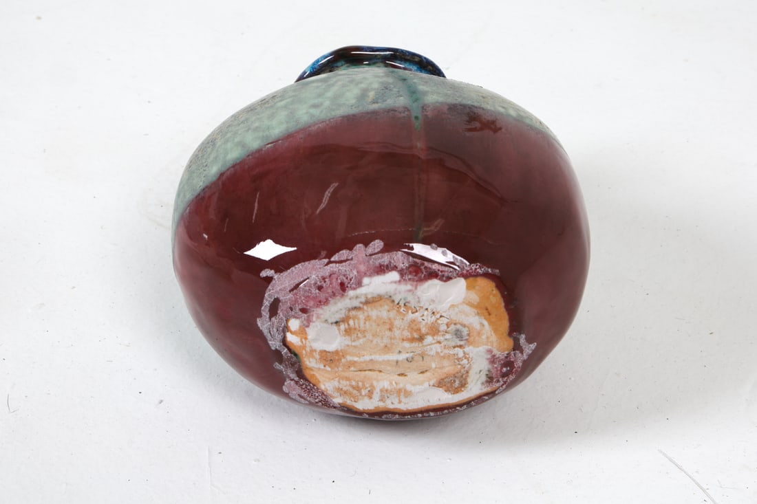 STUDIO CERAMIC VASE GROUPING - 17