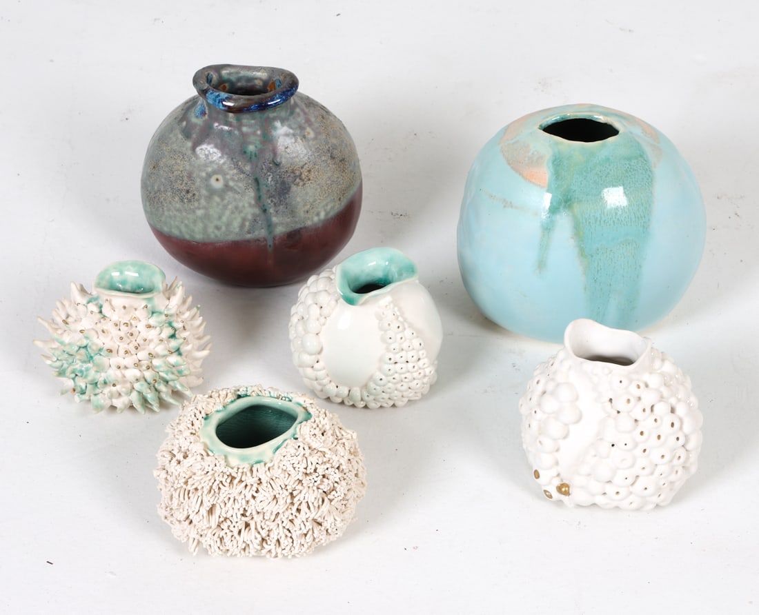 STUDIO CERAMIC VASE GROUPING: Dimensions: Largest Vase H 6.5" x Dia. 5.25". Condition: Minor scuffs and scratches. Wear consistent with age and use.