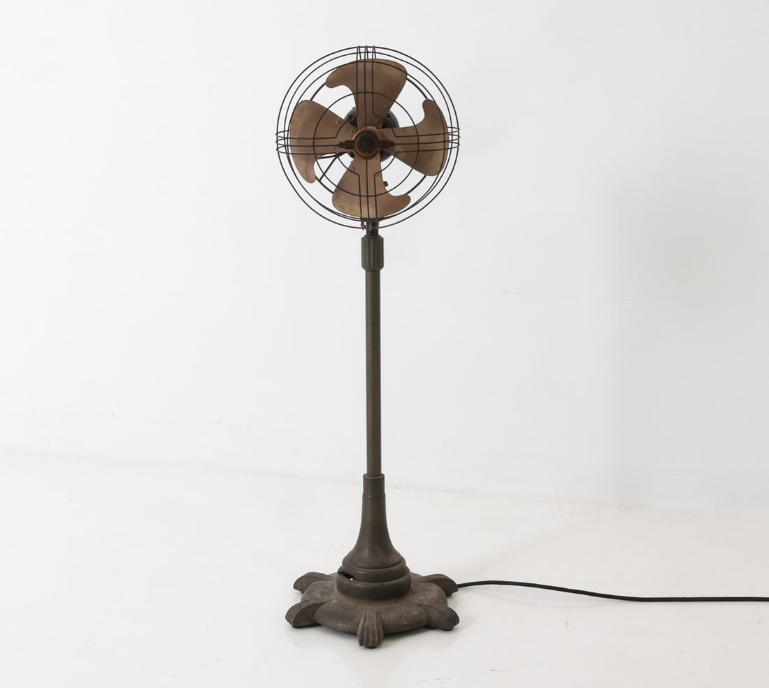 GENERAL ELECTRIC INDUSTRIAL FLOOR FAN: Dimensions: H 48" x W 14.25" x D 15" Condition: Not Tested, Wear consistent with age and use.