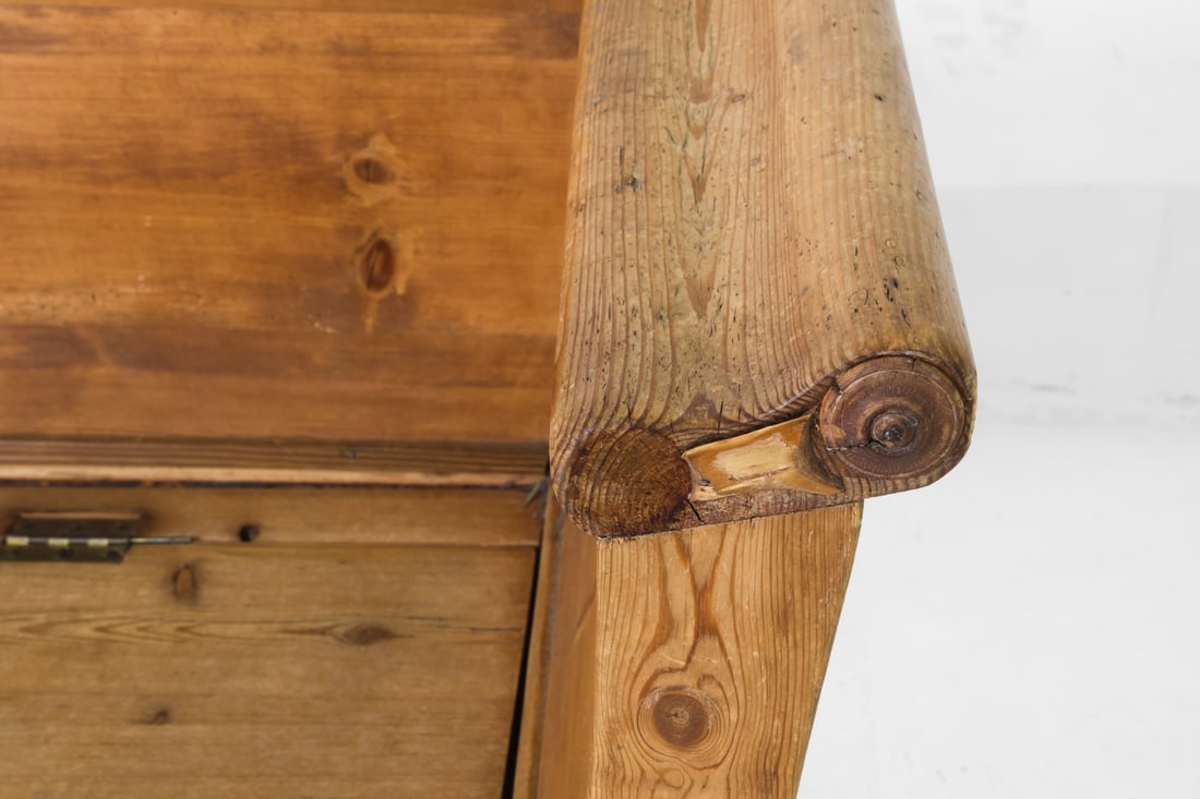 ANTIQUE SWEDISH PINE STORAGE BENCH - 7