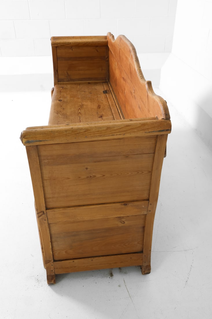 ANTIQUE SWEDISH PINE STORAGE BENCH - 8