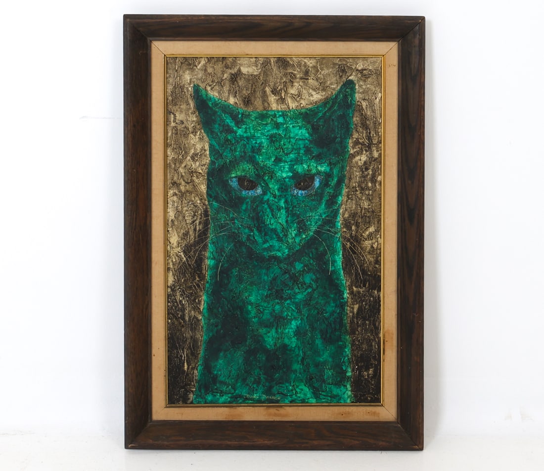 DON PEARCE EXPRESSIONIST CAT PORTRAIT O/B: Image depicting a green cat. Signed lower margin. Textured artwork. Oil on board. Dimensions: H 29" x W 20" x (Sight) H 24" x W 15" Condition: Wear consistent with age and display including minor