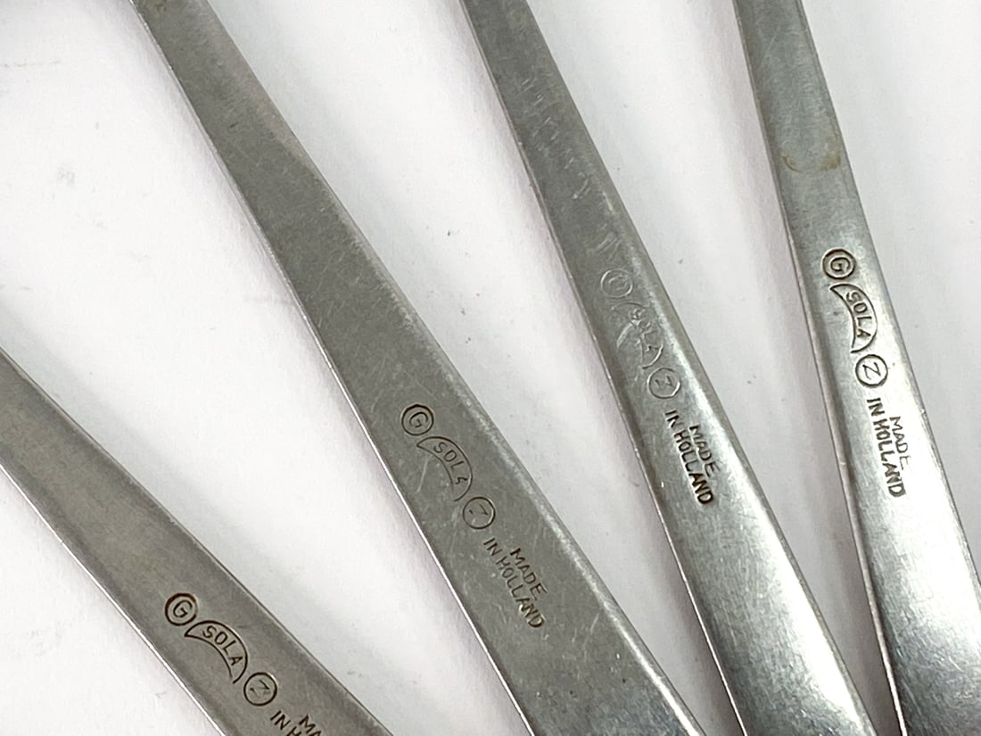 SOLA "CORA" DUTCH FLATWARE GROUPING - 7