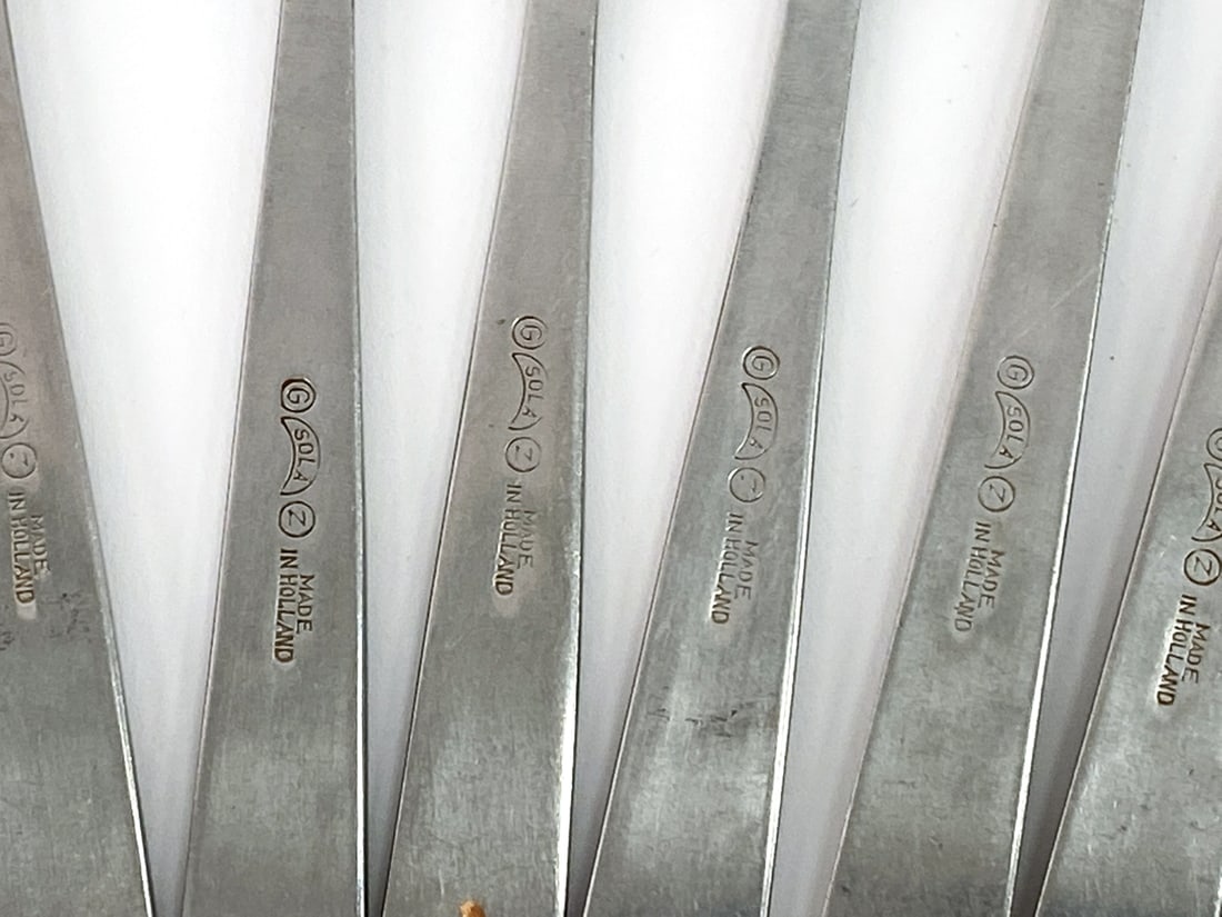 SOLA "CORA" DUTCH FLATWARE GROUPING - 8