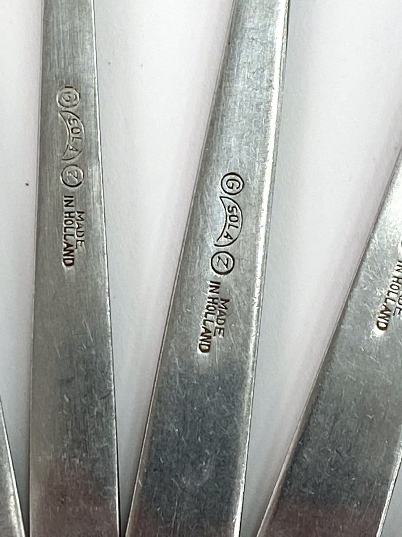 SOLA "CORA" DUTCH FLATWARE GROUPING - 9