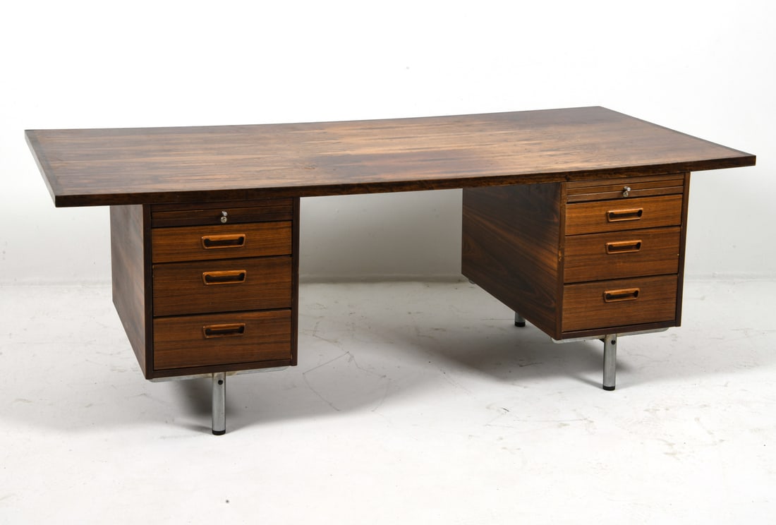 DUBA MOBELINDUSTRI DANISH ROSEWOOD DESK C. 1970S (1 of 12)