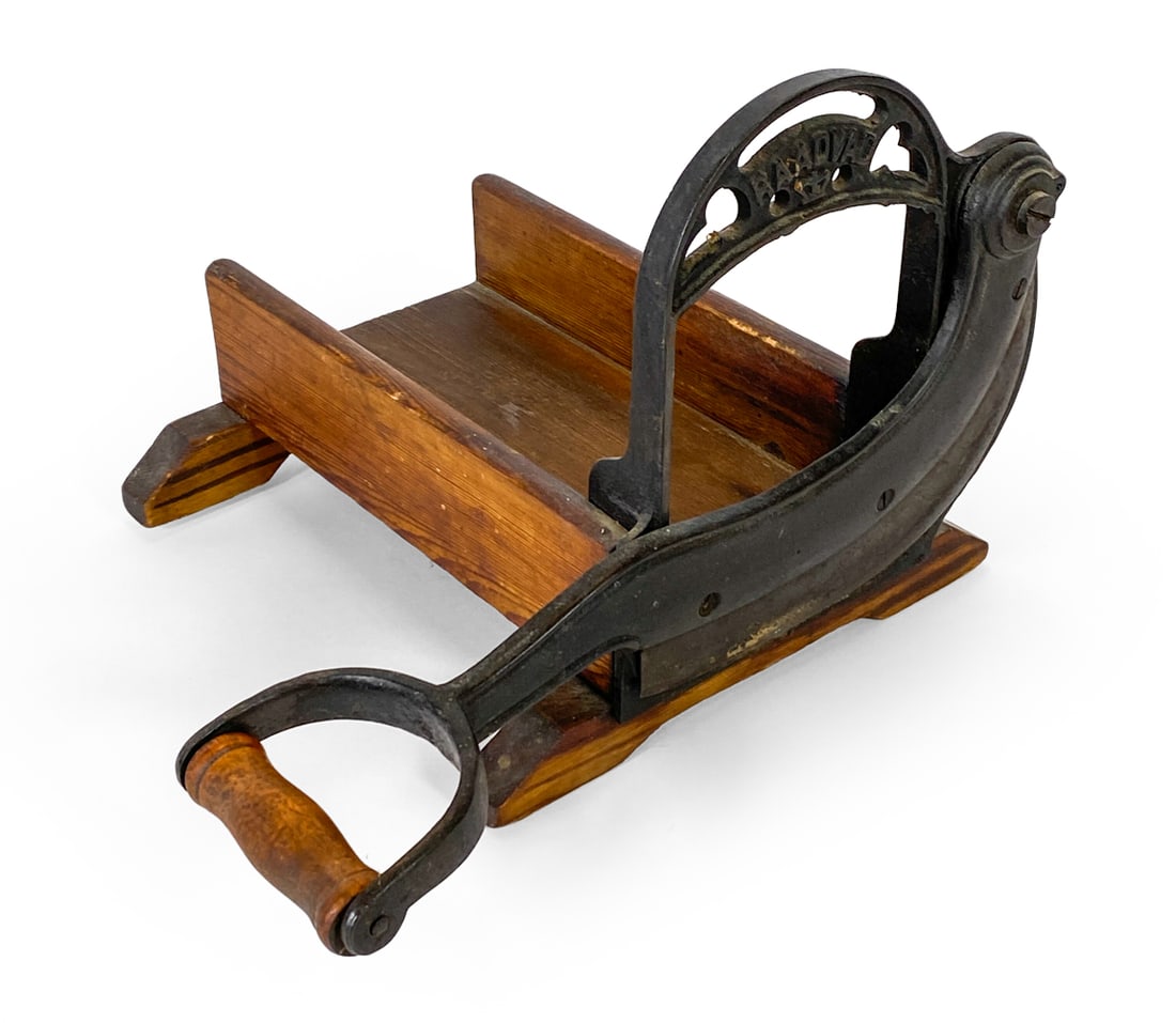 RAADVAD CAST IRON BREAD SLICER C. 1970S (1 of 9)