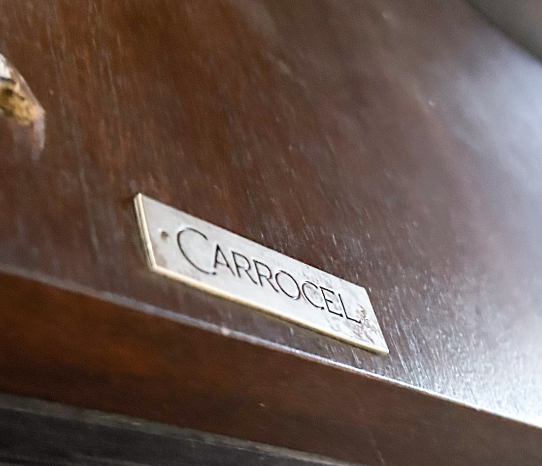 LARGE CUSTOM ROUND MAHOGANY DINING TABLE - 11