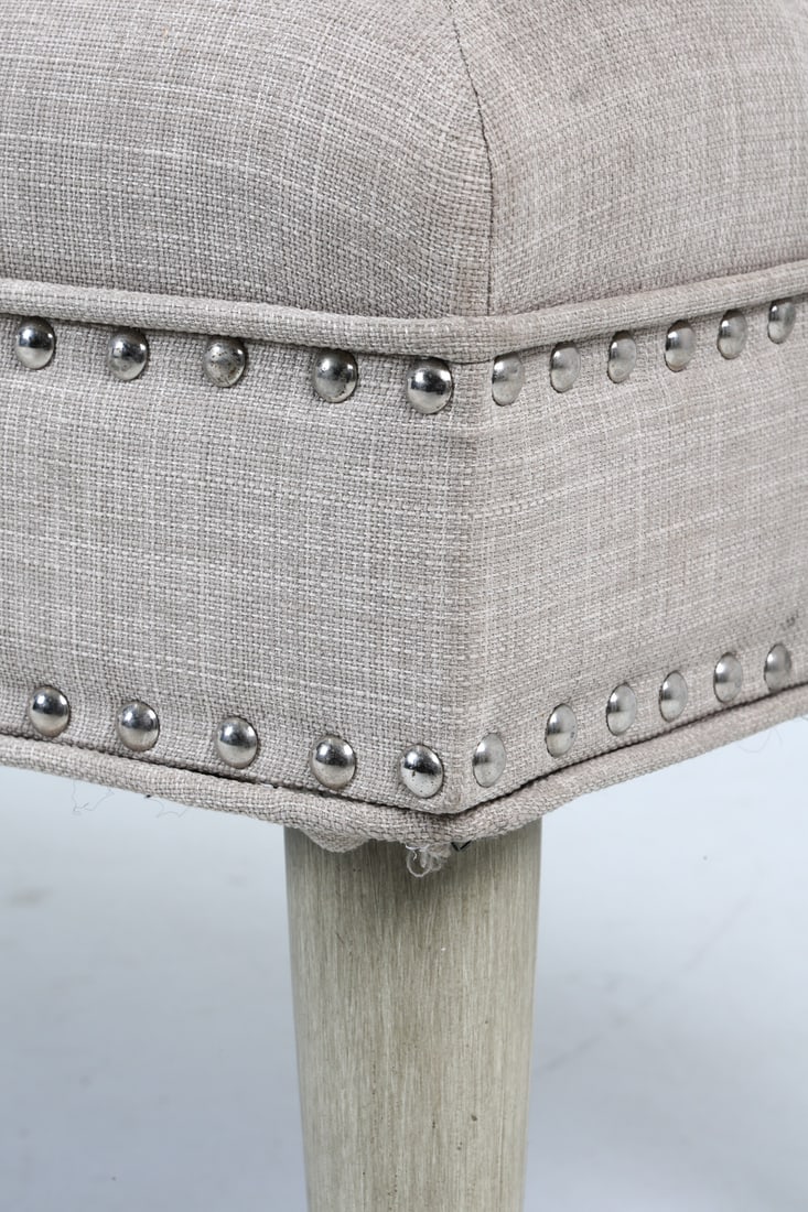 CONTEMPORARY TUFTED BENCH - 4