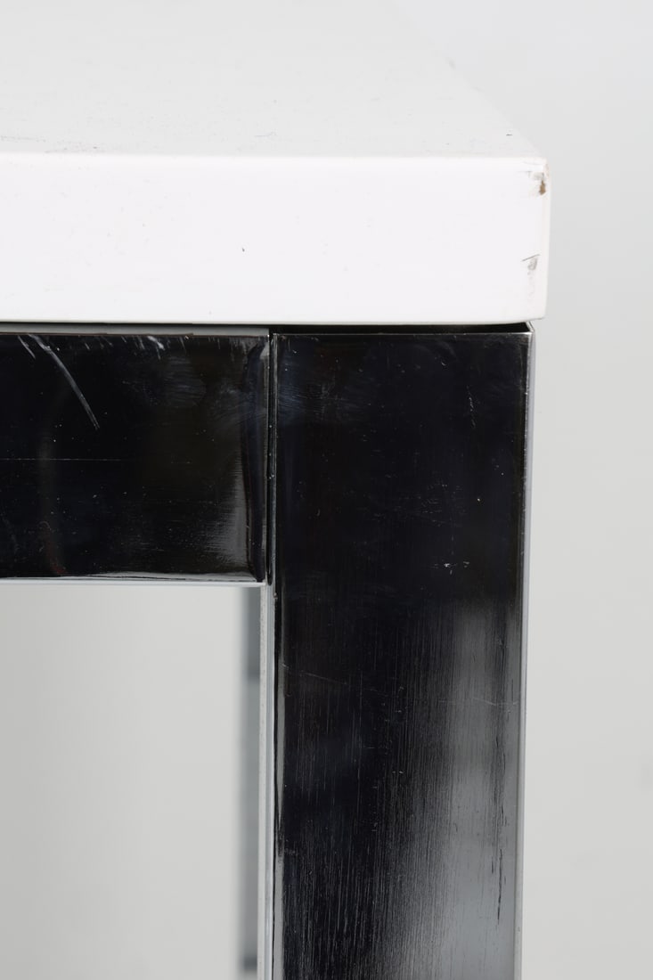 CONTEMPORARY WHITE LACQUER & CHROME TABLE - 9