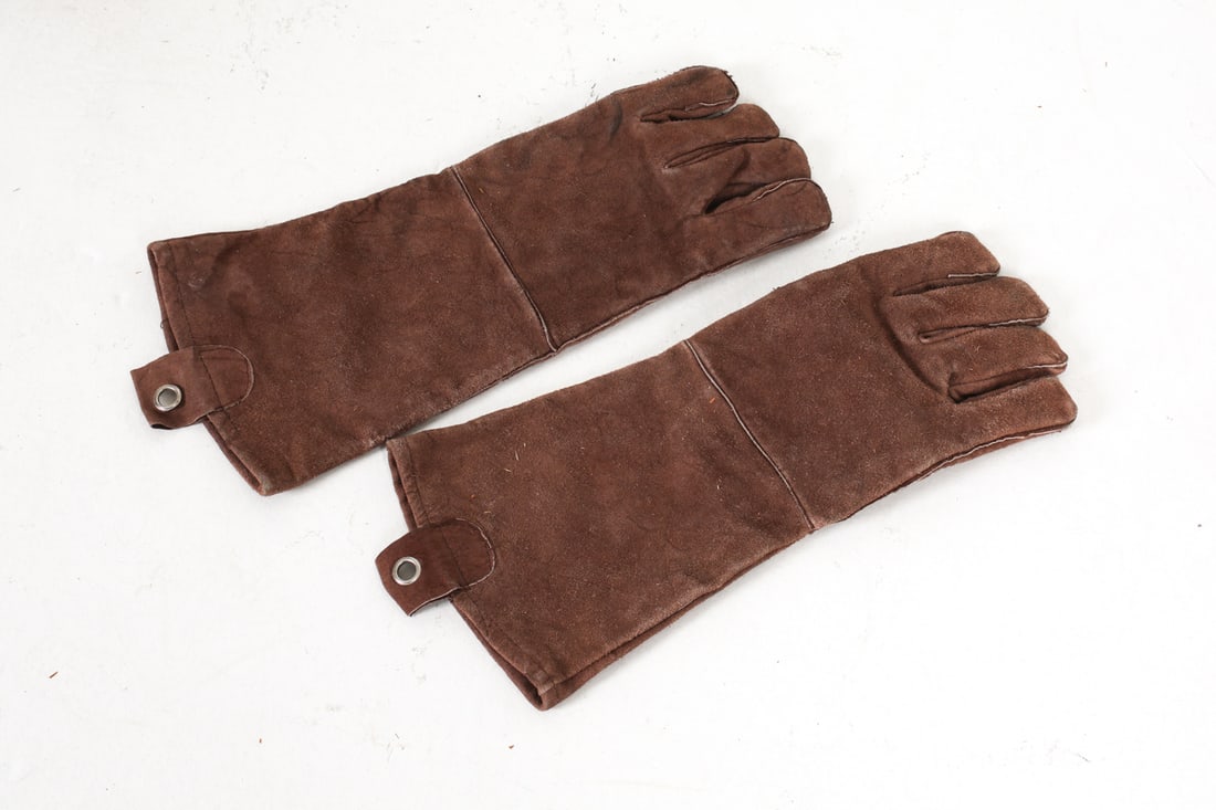 ANTIQUE BRASS COAL SCUTTLE - 7