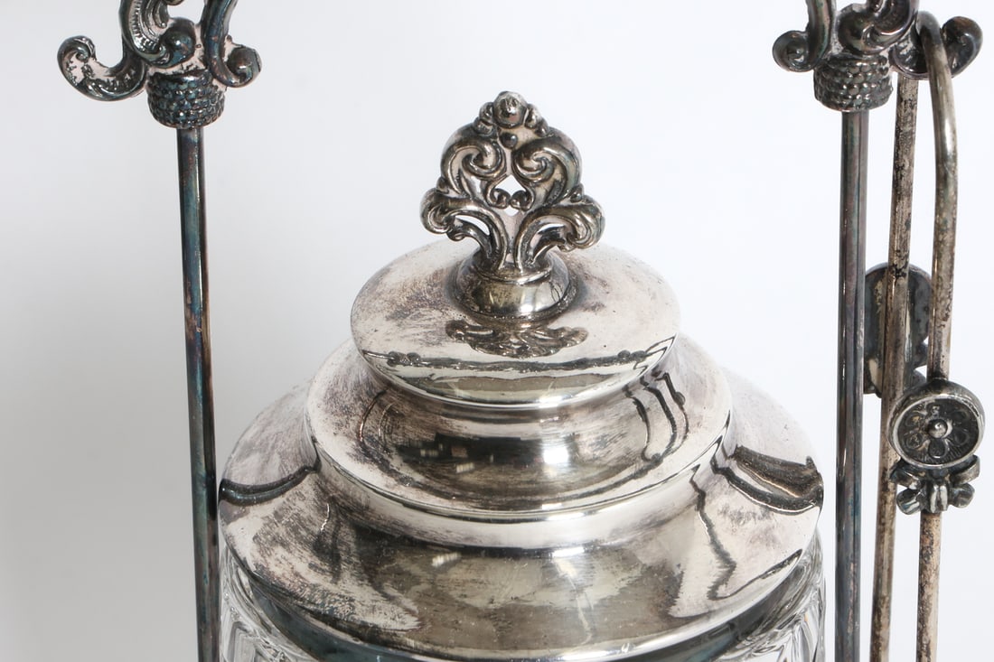 VICTORIAN PICKLE CASTOR GROUPING - 12