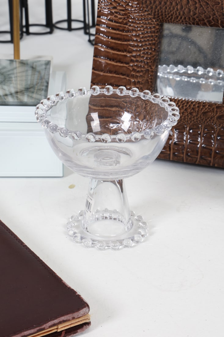 CONTEMPORARY ECLECTIC DECORATIVE GROUPING - 4