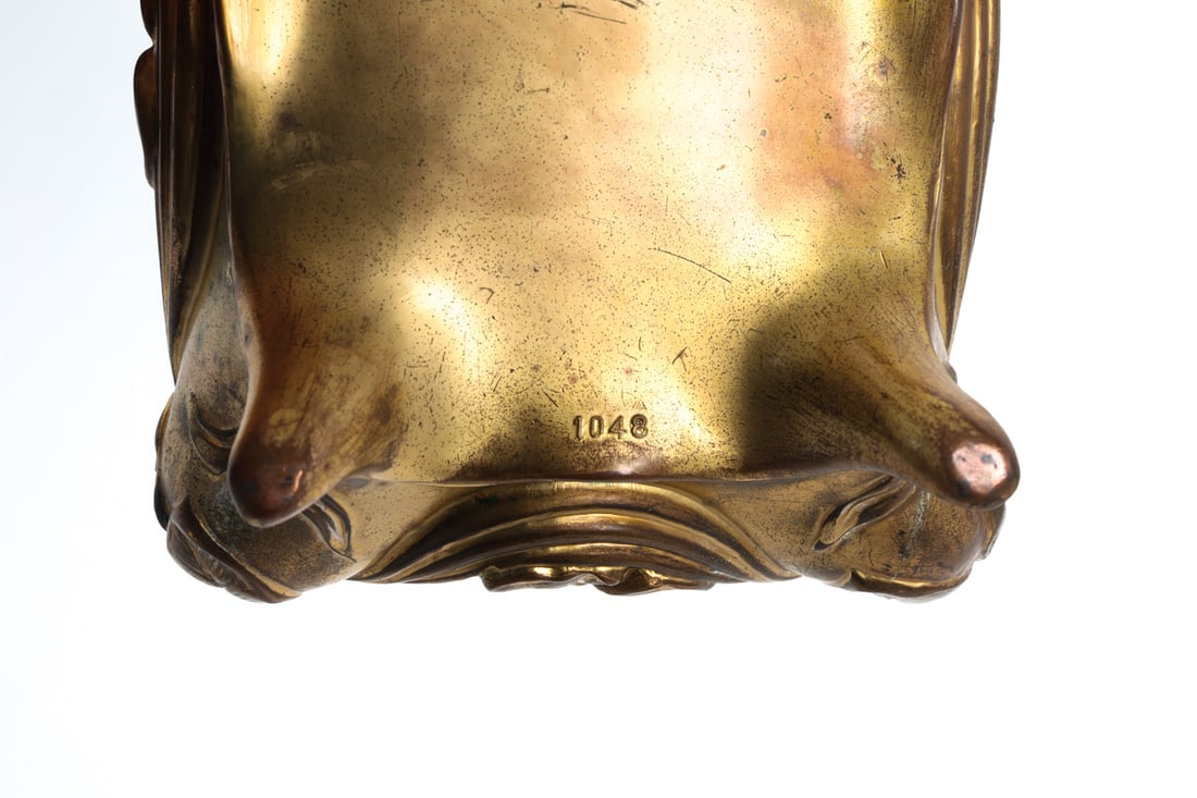 ANTIQUE DECORATIVE GROUPING - 11