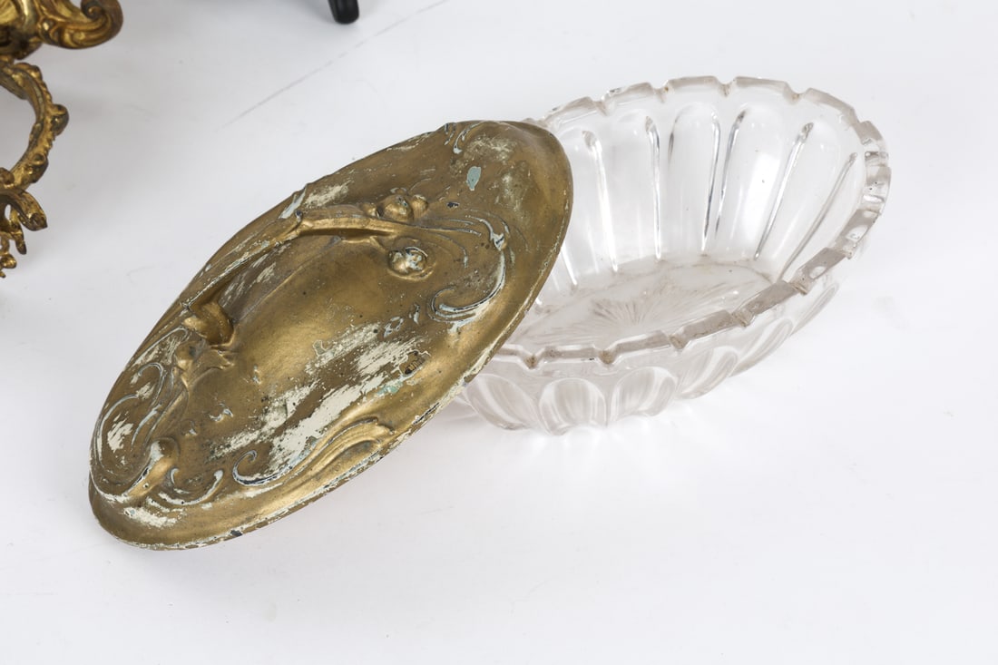 ANTIQUE DECORATIVE GROUPING - 8