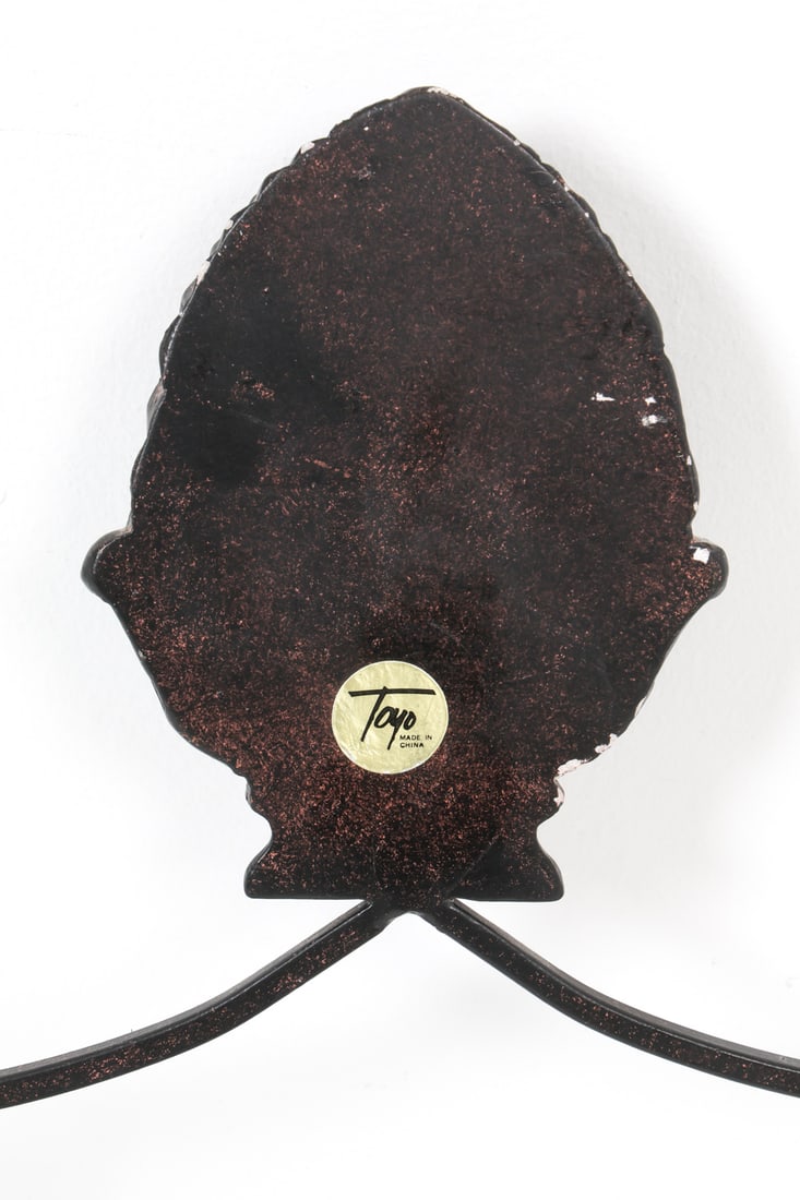 DECORATIVE IRON WALL RACK - 9